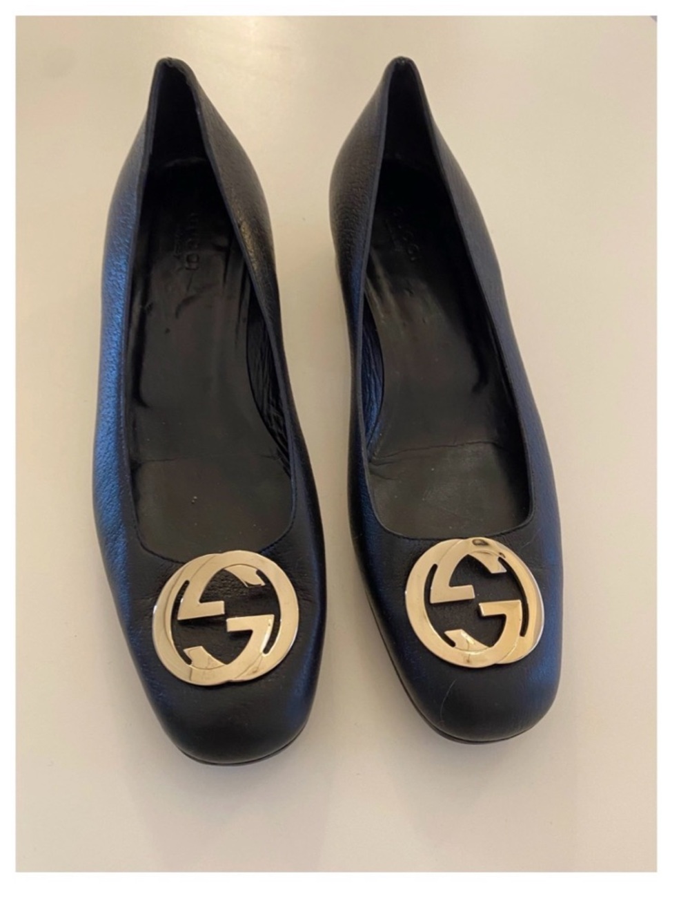 Gucci Black Leather flats  with Gold Double G Medallion